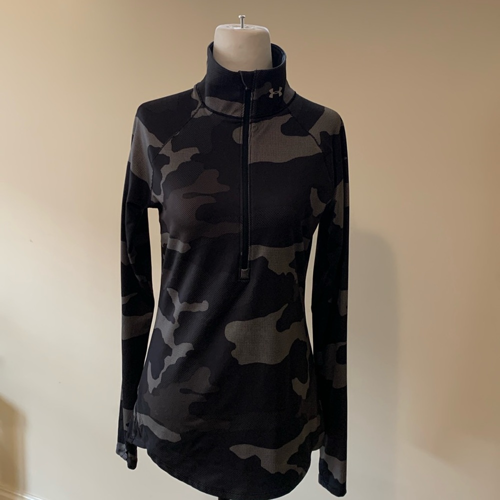 ✨Under Armour Ladies Running Coat/Top✨